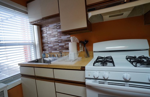 Bolton Hill Apartment | Peaceful Brownstone Apt w/Private Patio - 4 Min Walk to MICA