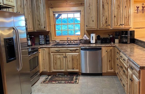 Sevierville Cabin | Peaceful Cabin on Lake Sleeps 18 w outdoor kitchen