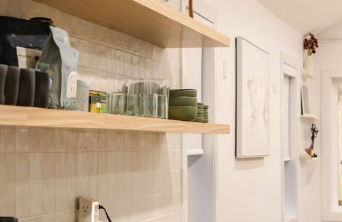 Saugerties South House | Peaceful Catskills Creek House