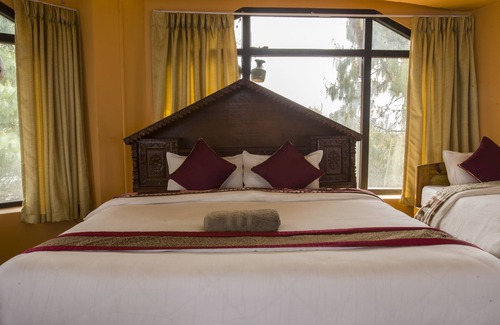 Baluwapati Deupur Hotel | Peaceful Cottage, 360 degree panoramic view room