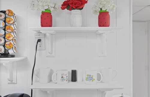 Chambersburg Apartment | Peaceful Country Setting, Without The Long Drive. 5 Min to Hospital