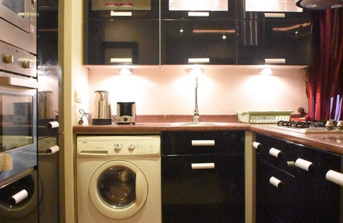 Rawalpindi Apartment | Peaceful Couple's Gateway APT