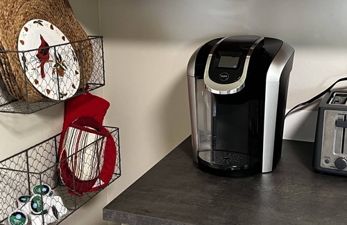 Bernhards Bay Cottage | Peaceful couples retreat on Oneida Lake. Insta-worthy views. Cozy interior.