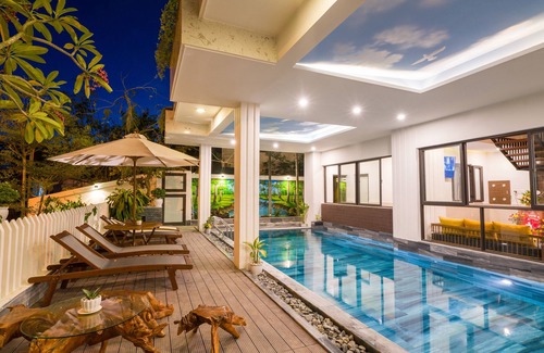 Hoi An Villa | Peaceful Deluxe Room With Balcony At Cam Nam Ward