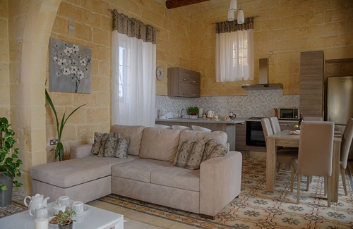 Qala Other | Peaceful Farmhouse - Full Privacy