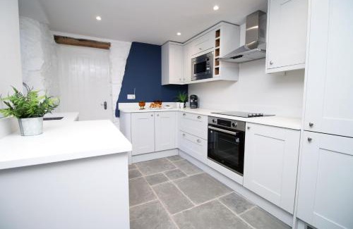 Draethen House | Peaceful Haven: Nature, Luxury, Wellbeing & Cuisine