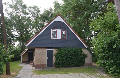 Lemele House | Peaceful Holiday Home in Lemele near City Centre