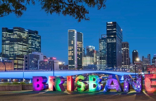 Daisy Hill Apartment | Peaceful & Homely Ground Floor Suite w/ A/C + WiFi