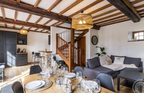 Montpinchon Cottage | Peaceful house in Montpinchon with fireplace and garden - Pets allowed