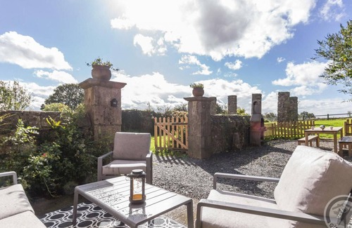 Montpinchon Cottage | Peaceful house in Montpinchon with fireplace and garden - Pets allowed