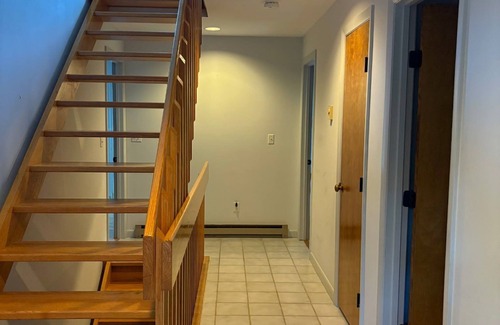 Lagoon Heights House | Peaceful Meadow View Retreat in Oak Bluffs