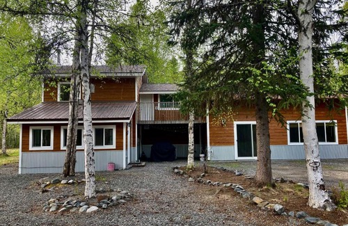 Cooper Landing House | Peaceful Mountain-View Home - Walk to Kenai Lake!