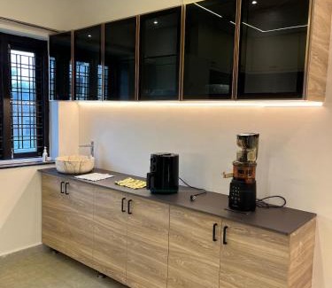 Hyderabad House | Peaceful Private Residence