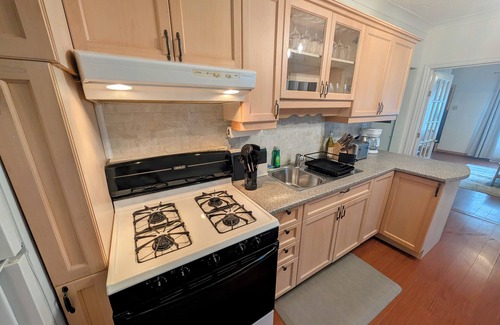 Port Stanley Cottage | Peaceful Ravine-Backed Cottage | Firepit, BBQ & Nature Views, Pet-Friendly!