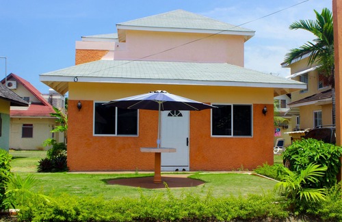 Discovery Bay House | Peaceful Retreat