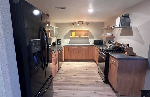 Divide Apartment | Peaceful retreat nearThe Big Hole River , Butte ,and Dillon.