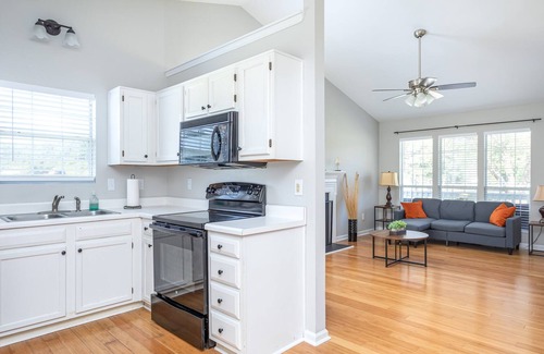 Youngsville House | Peaceful Retreat on the Outskirts!