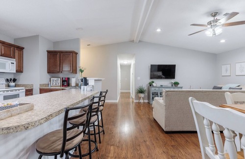 Conestee House | Peaceful Retreat - PERFECT LOCATION!