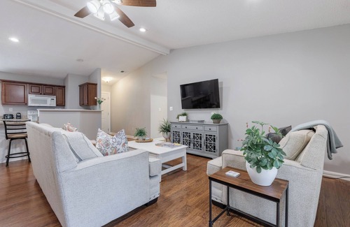 Conestee House | Peaceful Retreat - PERFECT LOCATION!