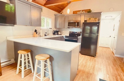 Ashville House | Peaceful, Serene, Lake View thru the trees