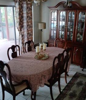 Poinciana Apartment | Peaceful stay at Grandmas house