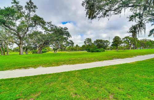 Clearwater Apartment | Peaceful Studio Near Golf Course in Clearwater!