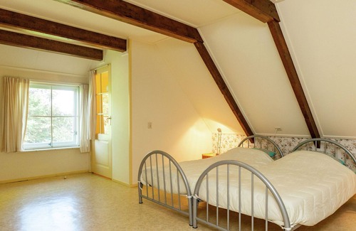 Municipality of Oldambt House | Peaceful vacation home in Finsterwolde with wide views.