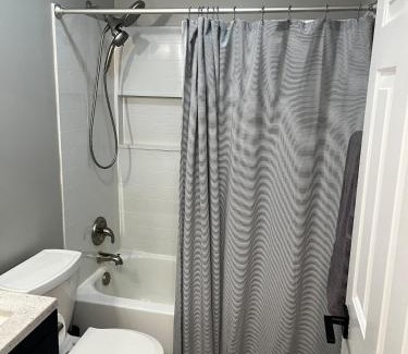 Rumsey House | Peaceful View Close to Owensboro Modern Farmhouse