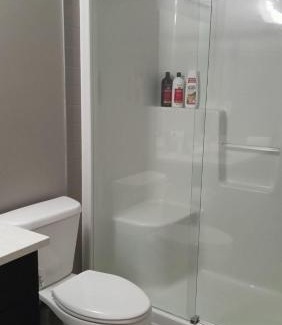 Southeast Edmonton House | Peaceful Wifi Tv Long Stays Family Friendly