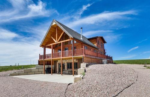 Sundance House | Peaceful Wyoming Cabin with Spacious Deck and Wet Bar!