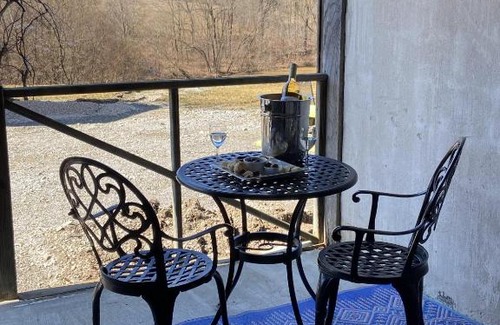 Alto Pass House | Peachbarn Winery & Cafe