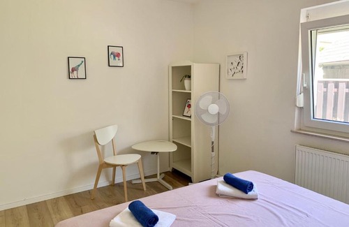 Bezigrad District House | Peachy house Bežigrad