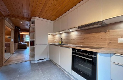 Morgins Ski Chalet | Peak Apartment, ZE Mountain Loge, Morgins