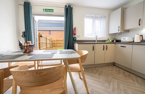 Chesterfield House | PEAK AVENUE RETREAT, pet friendly, with a garden in Chesterfield