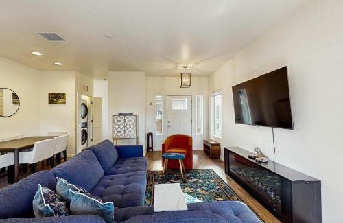 Flagstaff House | Peaks & Pines Bungalow