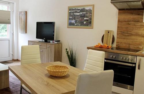 Zutzen Apartment | Pear - On the fruit tree