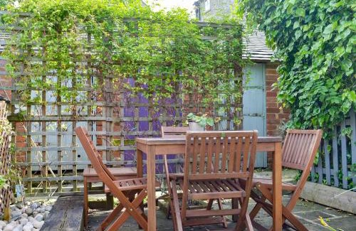 Wirksworth House | Pear Tree Cottage