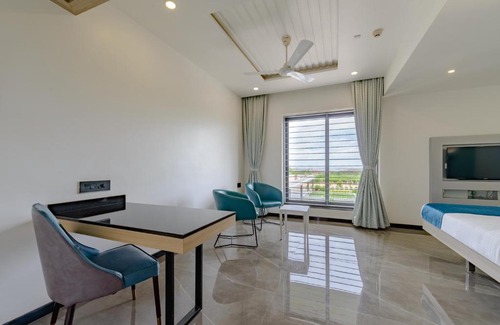 Toranagallu Hotel | Pearl by Priyadarshini