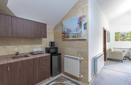 Kfardebian Apartment | Pearl of Faqra Studios & Apartments