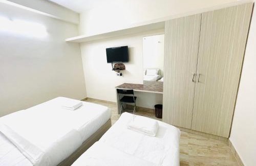 Tirupati Hotel | Pearl Stays, Tirupati - Very convenient for the people coming from Bangalore and Chennai - You can skip city traffic while reaching any temple in Tirupati - Covered Parking - 24hrs Front Desk and Hot Water - Free WiFi - Flexible Checkin-in Check-out times