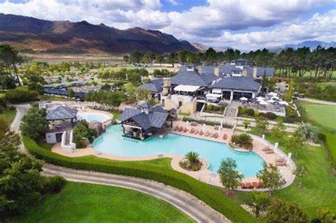 Cape Winelands Villa | Pearl Valley Golf Estate Lodge 1E