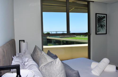 Hillhead Apartment | Pebble Beach 301 Penthouse, Sibaya
