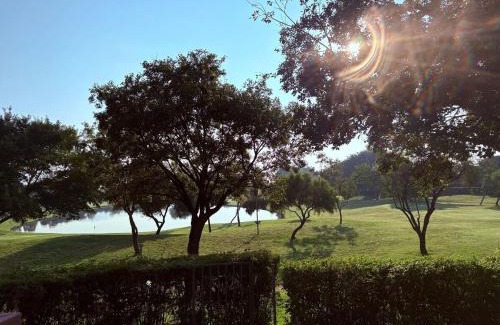 Hartbeespoort Villa | Pecanwood Villa with lake view