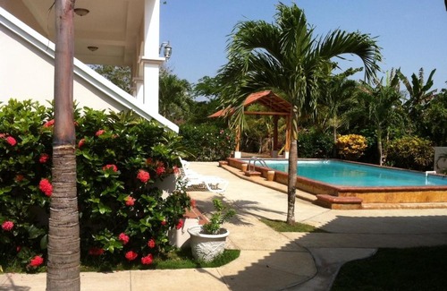 Pedasi Hotel | Pedasi Sports Club