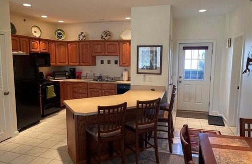 Clymer Condo | Peek n Peak condo on resort