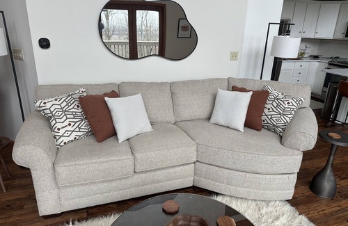 Clymer Condo | Peek’n Peak Ski Resort 3+bed 3 bath Condo, updated 2,00O sq feet walk to slopes