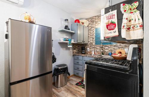 Denison House | Pegs Place