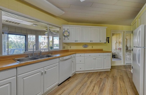 Inlet Harbour House | Pelican Porch - Five-Bedroom Inlet/Channel Front Home