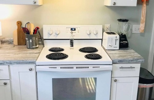 Port St. Joe Villa | Pelicans Post - Close to Downtown & Beaches - King Bed - Boat Parking - NO Pet Fees !