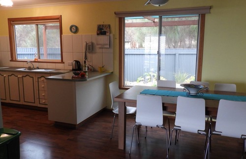 American River House | Pelicans Retreat at American River